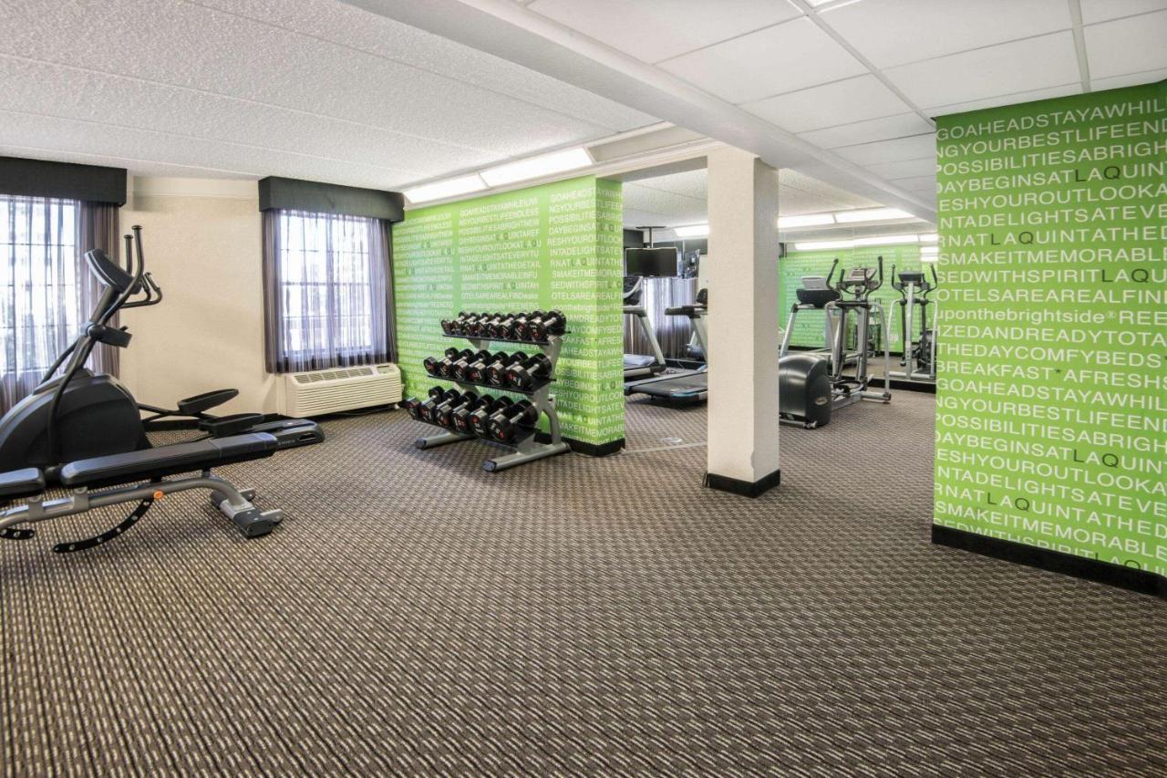 La Quinta Inn & Suites By Wyndham San Antonio Riverwalk מראה חיצוני תמונה