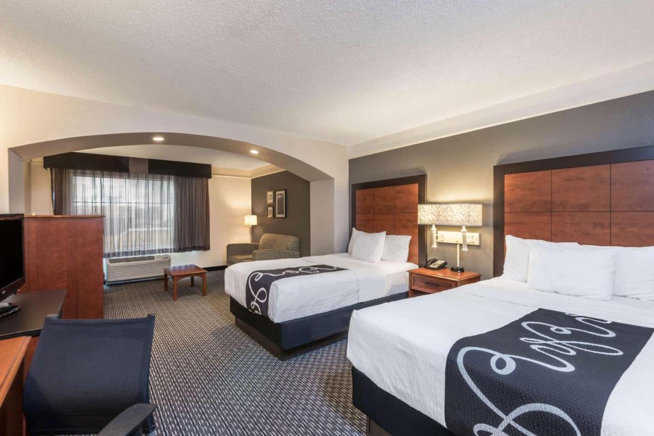La Quinta Inn & Suites By Wyndham San Antonio Riverwalk מראה חיצוני תמונה