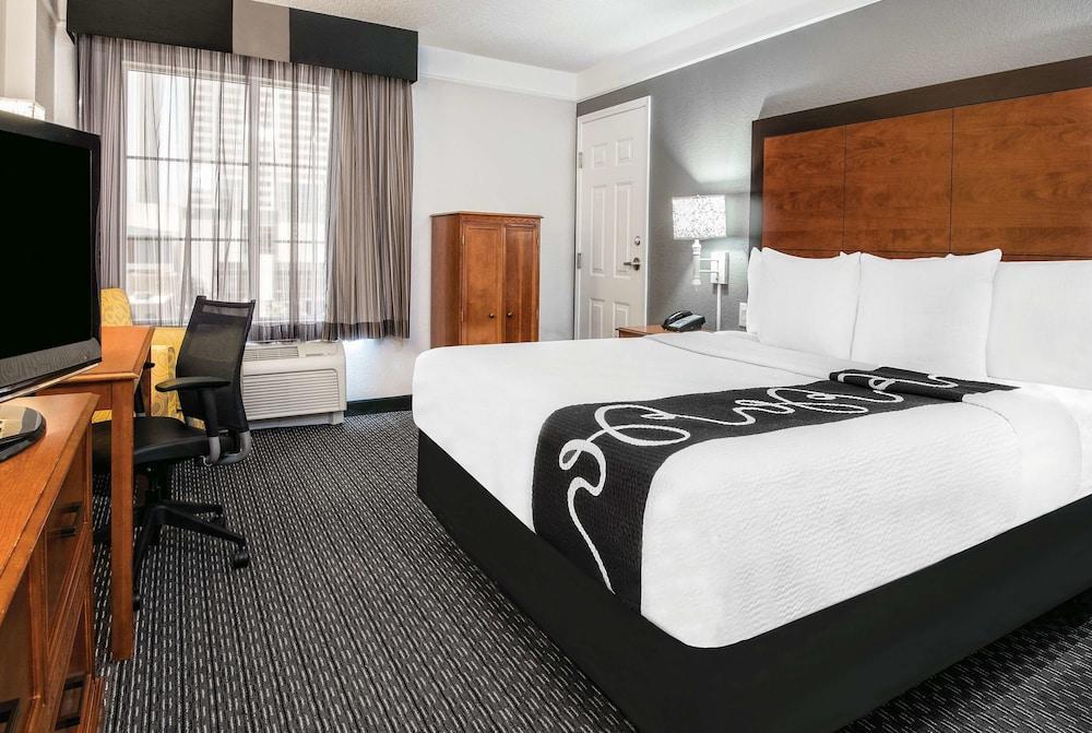 La Quinta Inn & Suites By Wyndham San Antonio Riverwalk מראה חיצוני תמונה