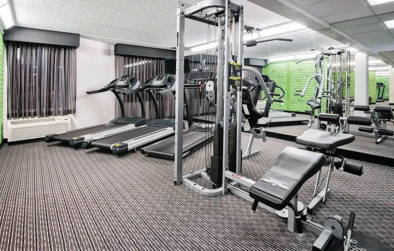 La Quinta Inn & Suites By Wyndham San Antonio Riverwalk מראה חיצוני תמונה