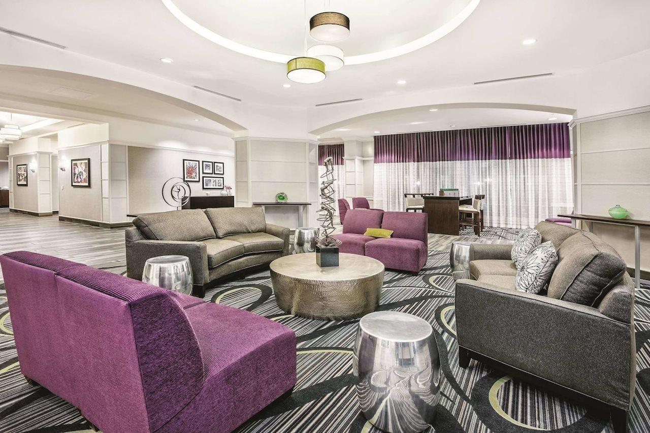 La Quinta Inn & Suites By Wyndham San Antonio Riverwalk מראה חיצוני תמונה