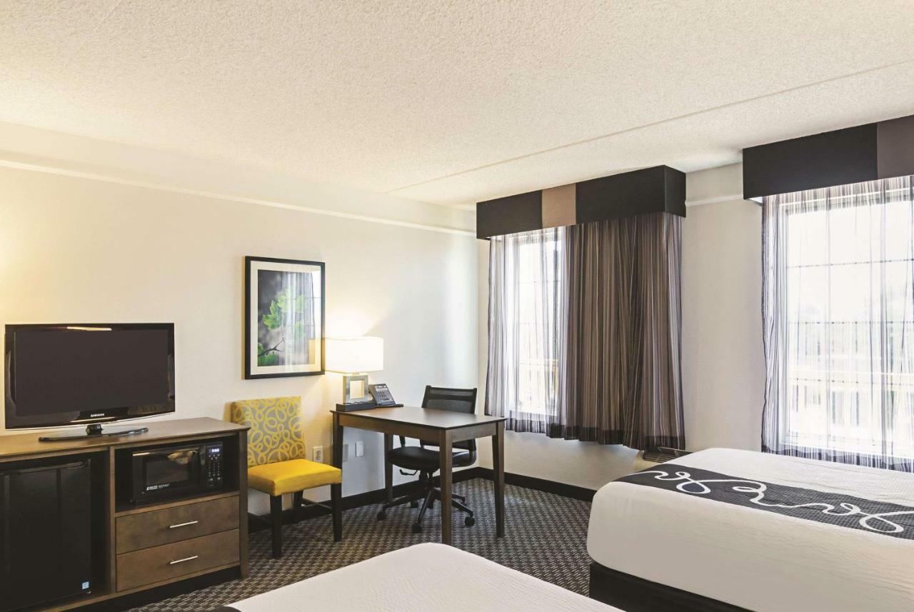 La Quinta Inn & Suites By Wyndham San Antonio Riverwalk מראה חיצוני תמונה