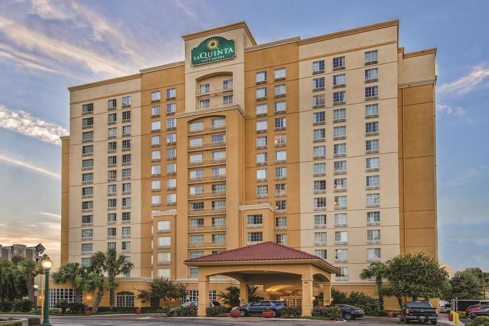 La Quinta Inn & Suites By Wyndham San Antonio Riverwalk מראה חיצוני תמונה